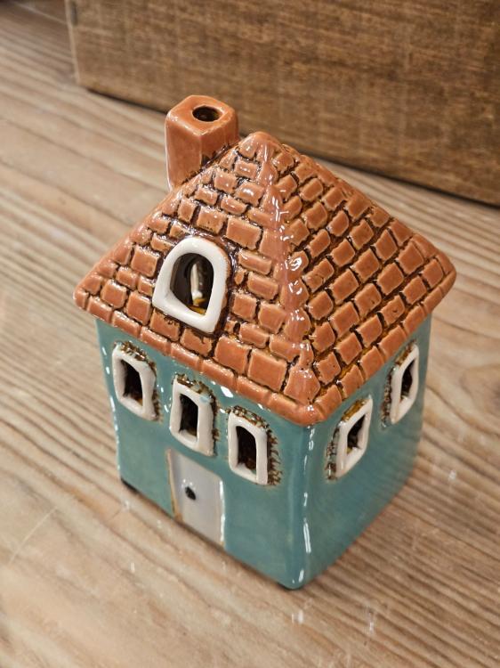 ce90123b841aa1c7032b4a1c24c04353