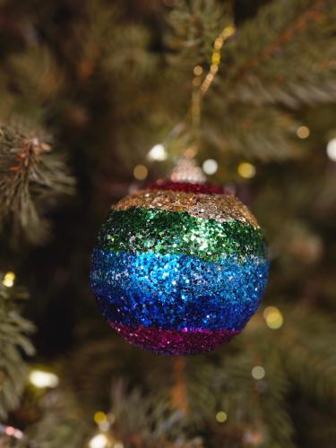 Bombka piankowa kolorowa, tęczowa 8cm (1).jpg